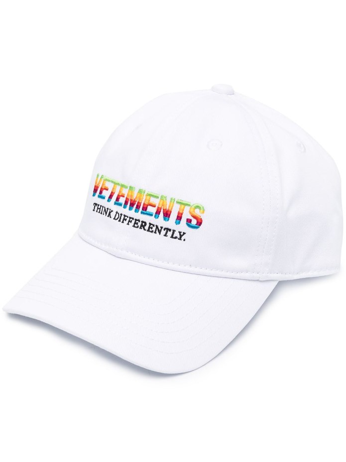 Кепка adidas vetements