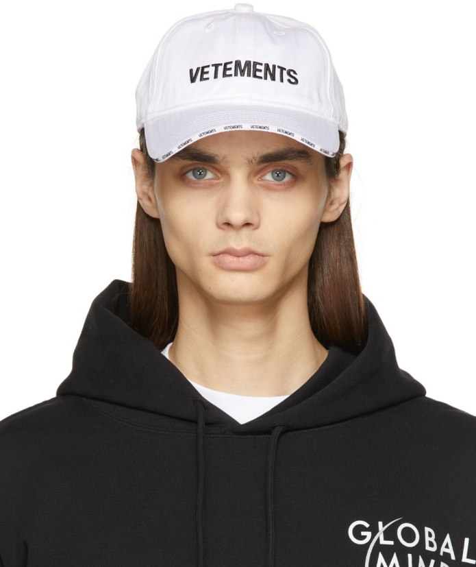 Кепка vetements friends