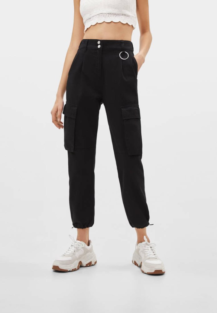 Брюки с эластичной талией Bershka