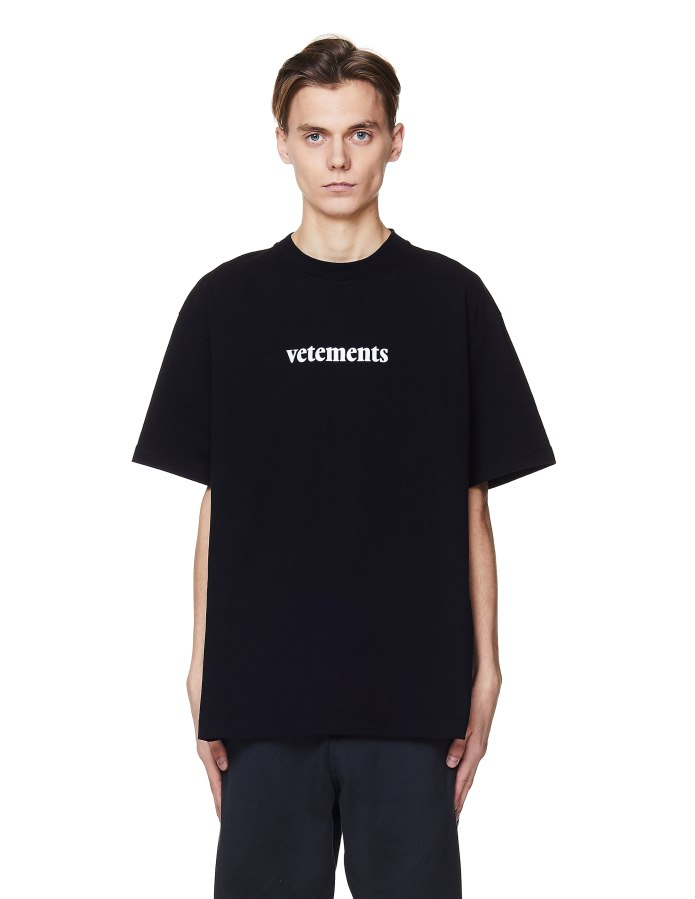 Белая футболка vetements