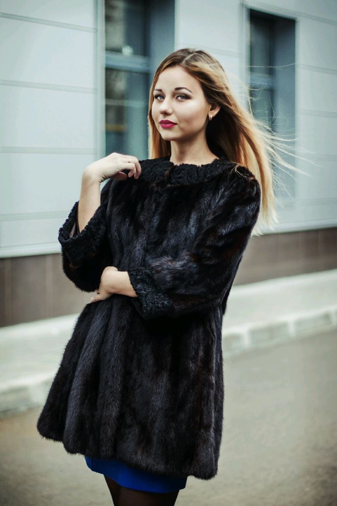 Пальто из меха козы