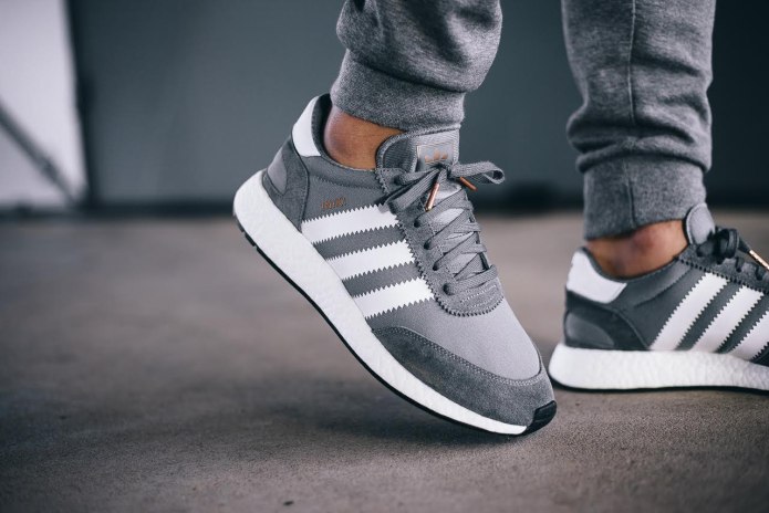 Adidas Iniki Runner