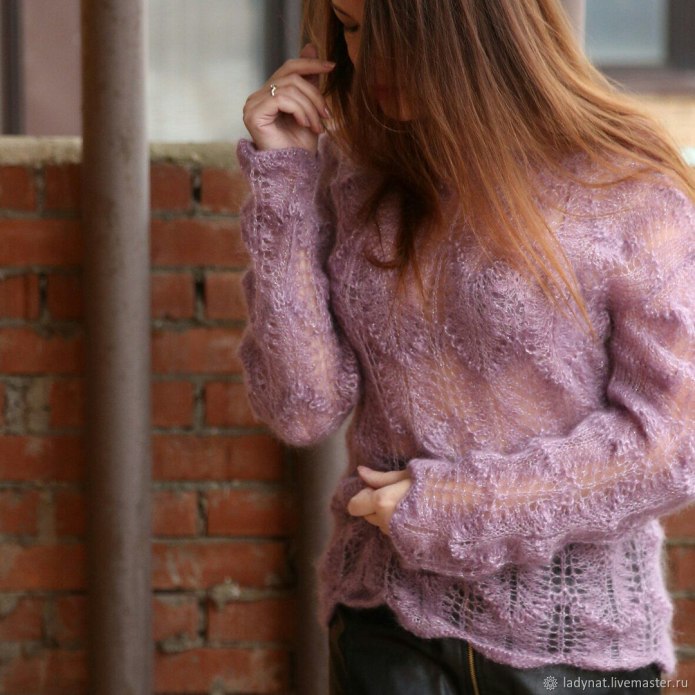 Свитер из мохера