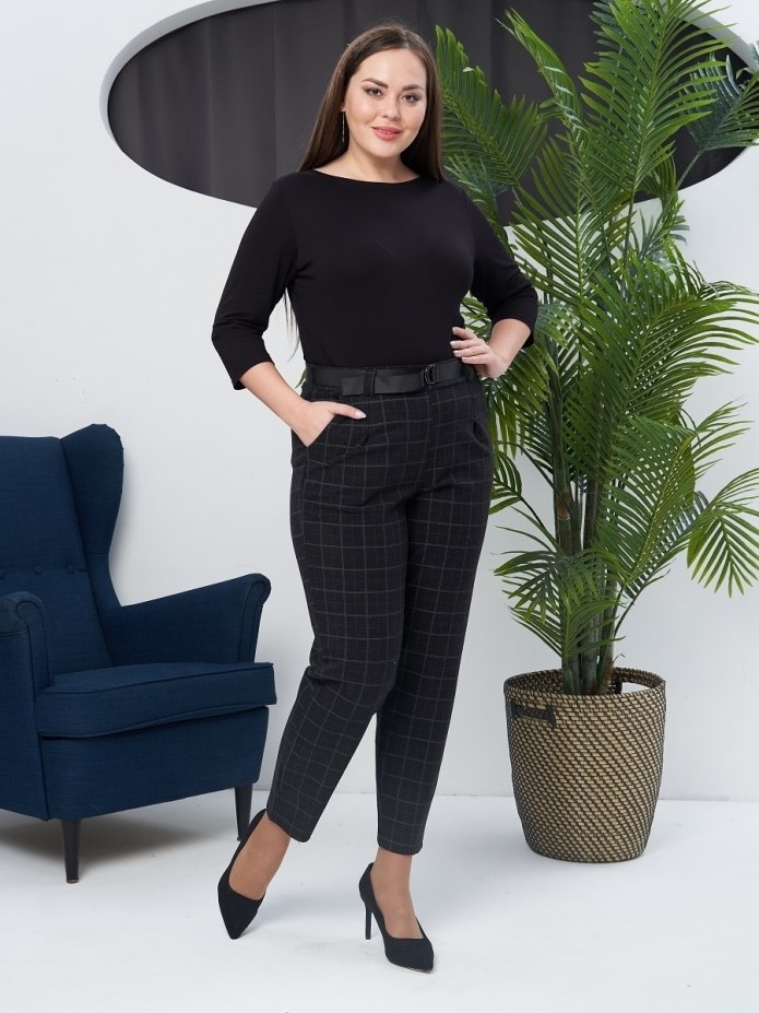 Спортивные штаны Варгград