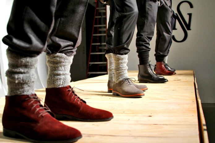 Штаны заправленные в носки