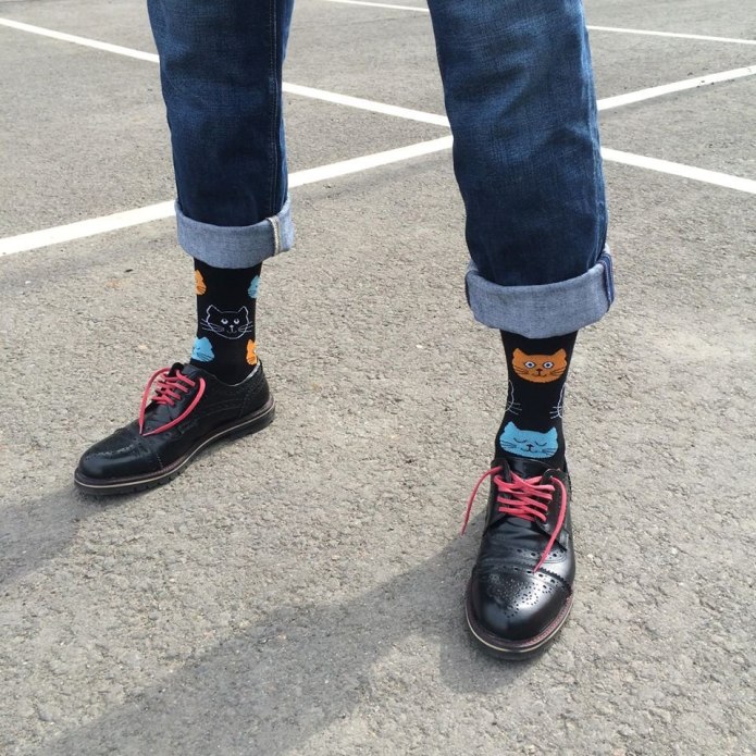 Короткие брюки длинные носки