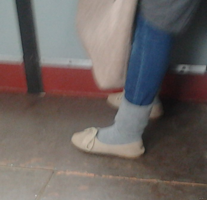 Штаны заправленные в носки