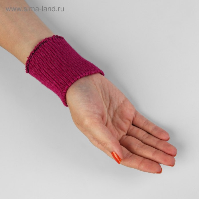 Вязаные манжеты на рукавах