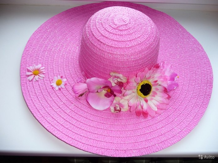 Украсить шляпку
