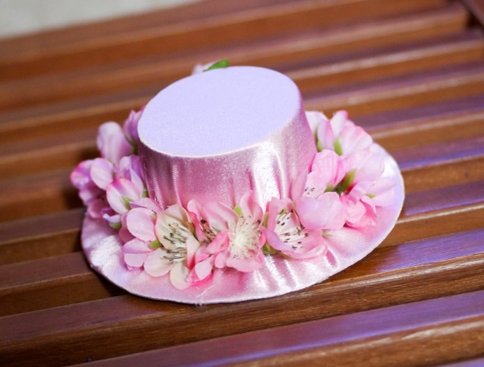 Шляпка своими руками для ребенка