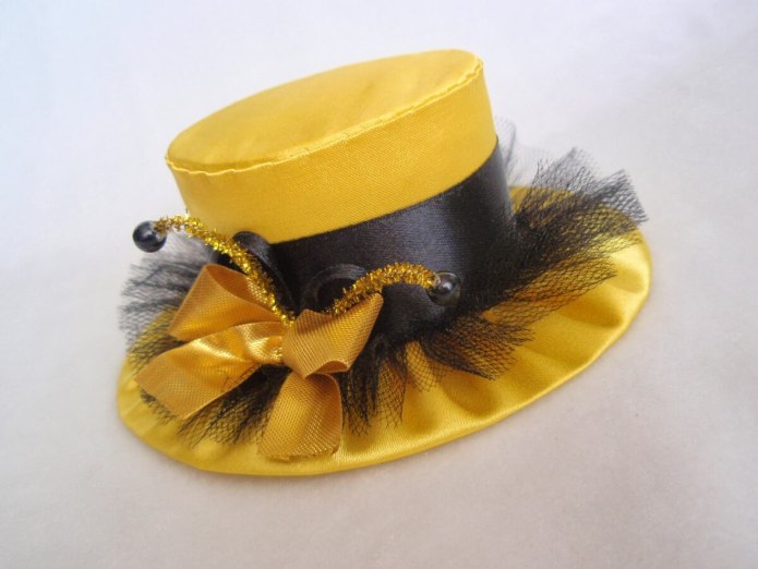 Заколка шляпка