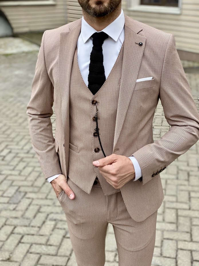 Классическая женская одежда