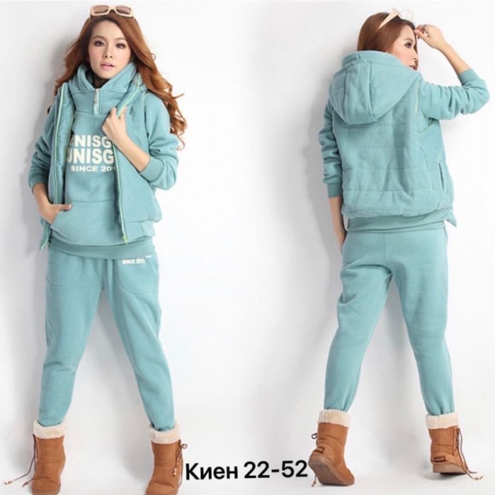 Спортивный костюм женский