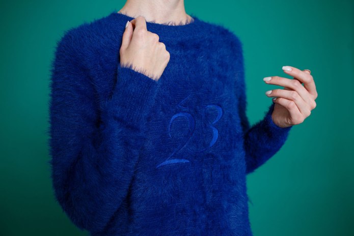 Вязаный свитер