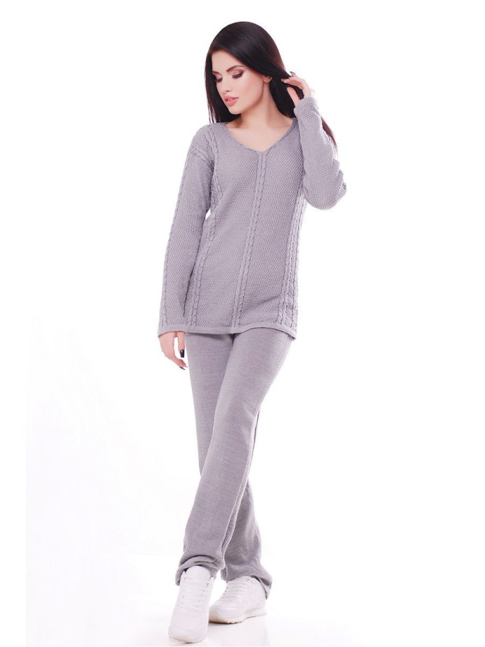 Вязнни спортивный костюм