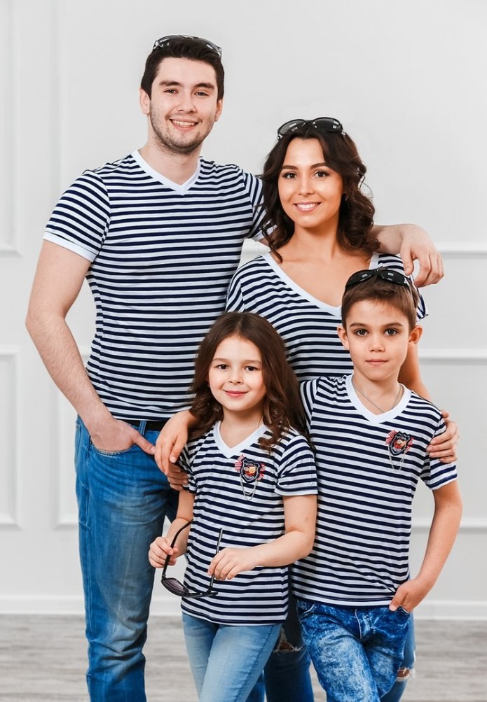 Одинаковая одежда для всей семьи