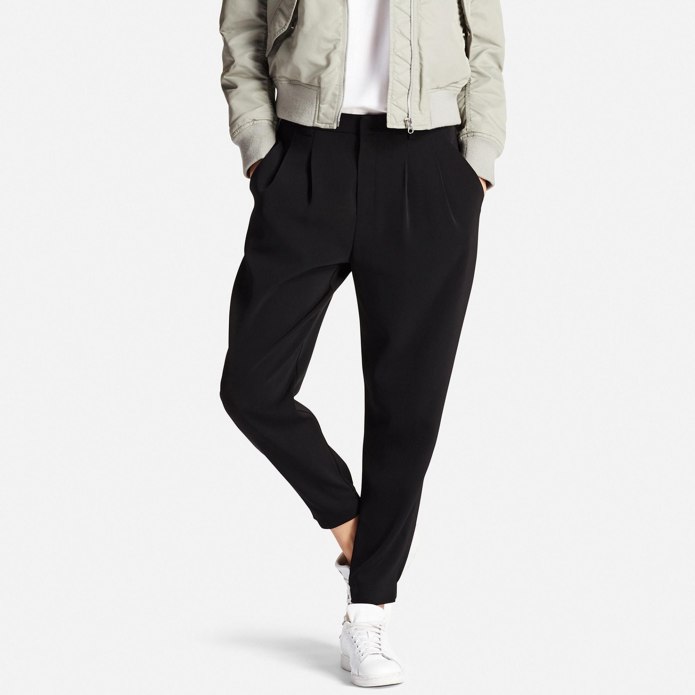 Брюки джоггеры юникло