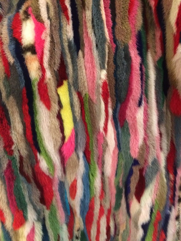Цветные шубы из искусственного меха