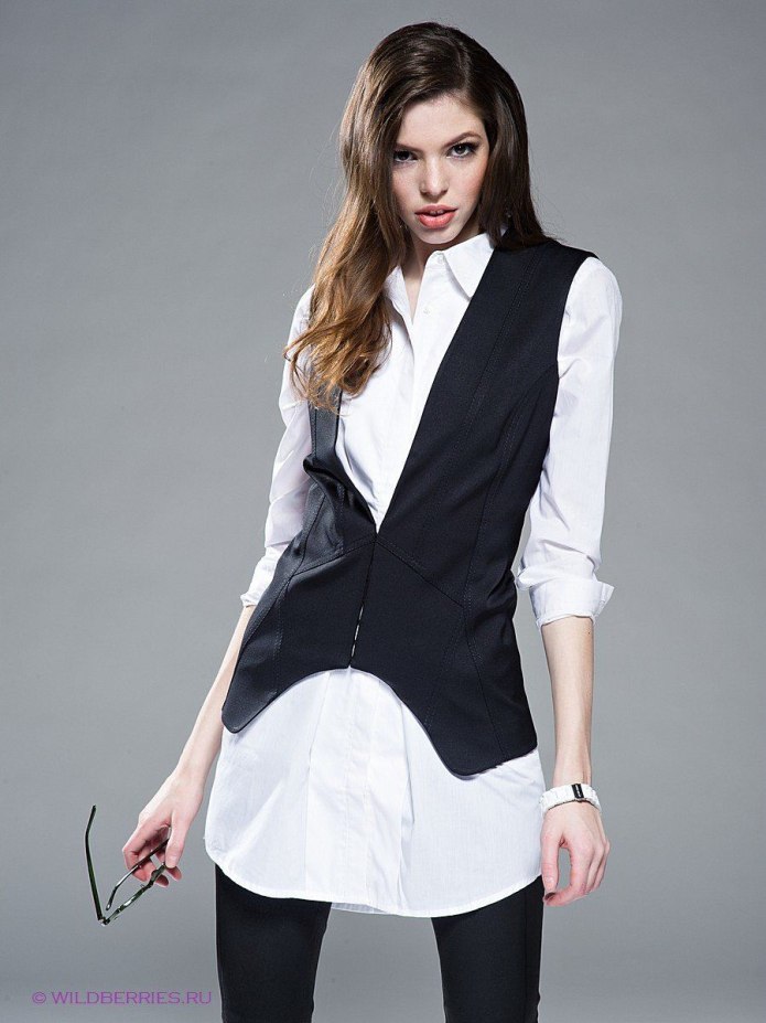 Кожаный жилет женский короткий
