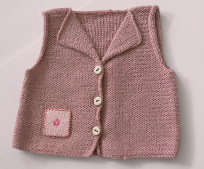 Жилет для девочки спицами