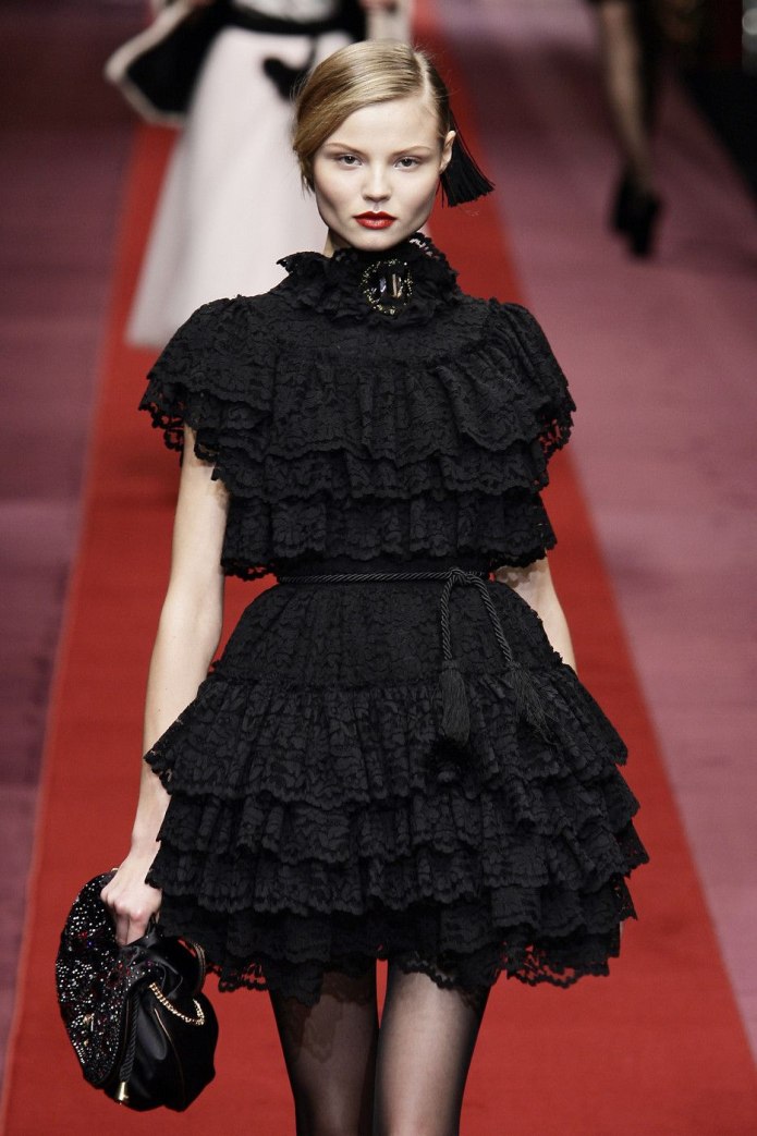 Эмили Блант молодая Виктория