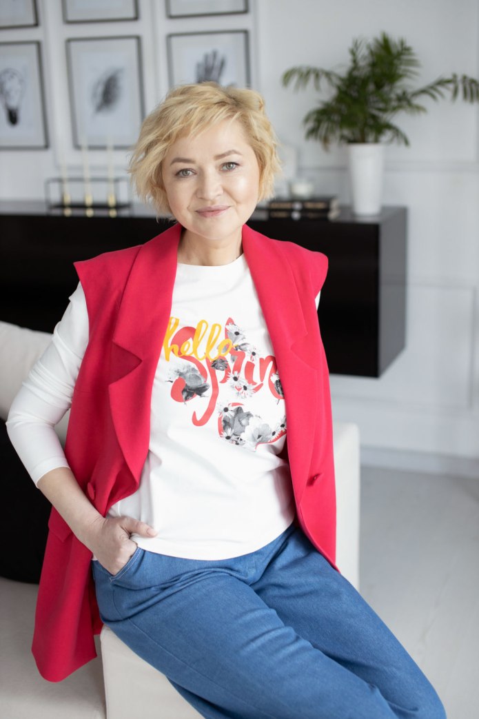 Дашенька жилетка 1501 Василёк