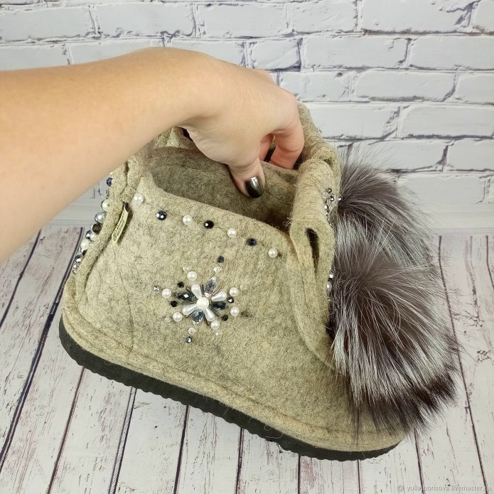 Валеши женские 2022