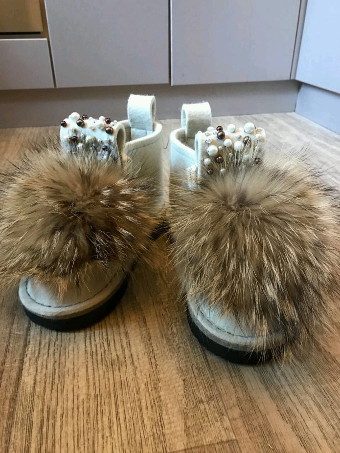 Валенки Валеши с помпоном