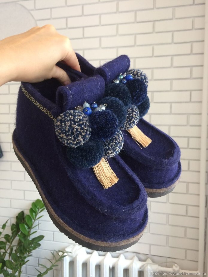 Фиолетовые Валеши с декором