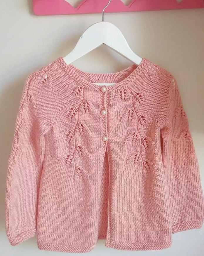Кофточка для девочки