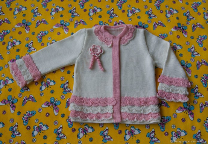 Детская вязаная кофта для девочки