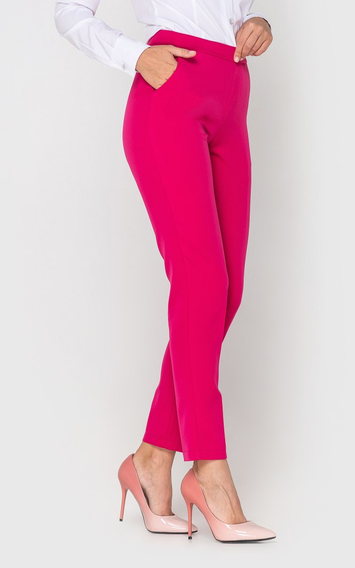 Брюки малинового цвета