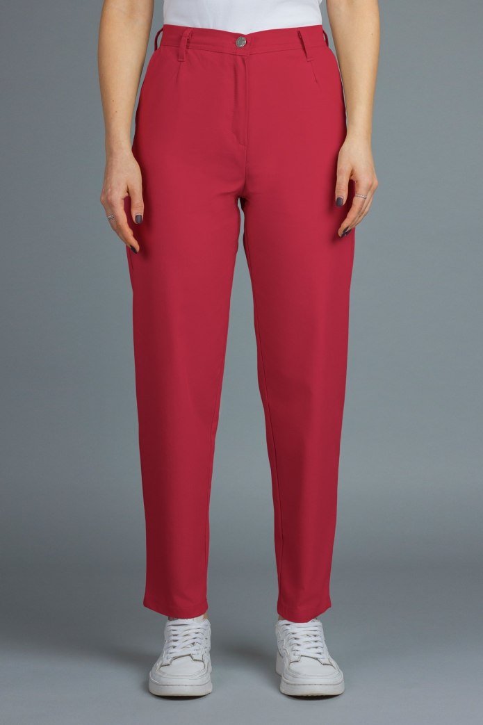 Малиновые брюки