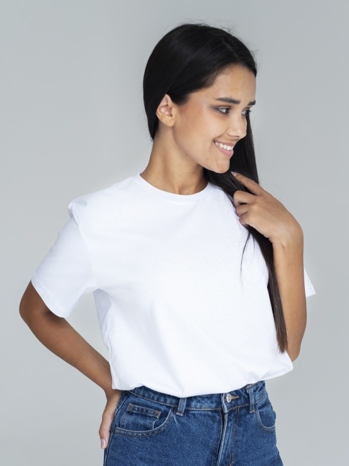 Белая майка оверсайз