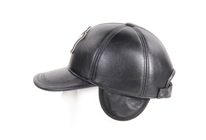 Кожаная кепка НСТ