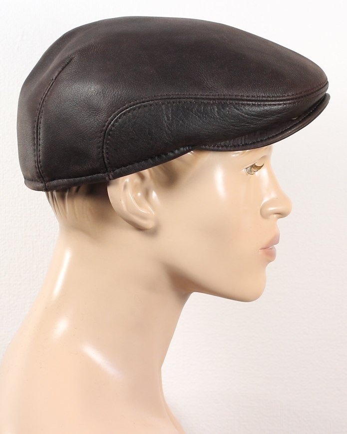 Кепка реглан кожаная