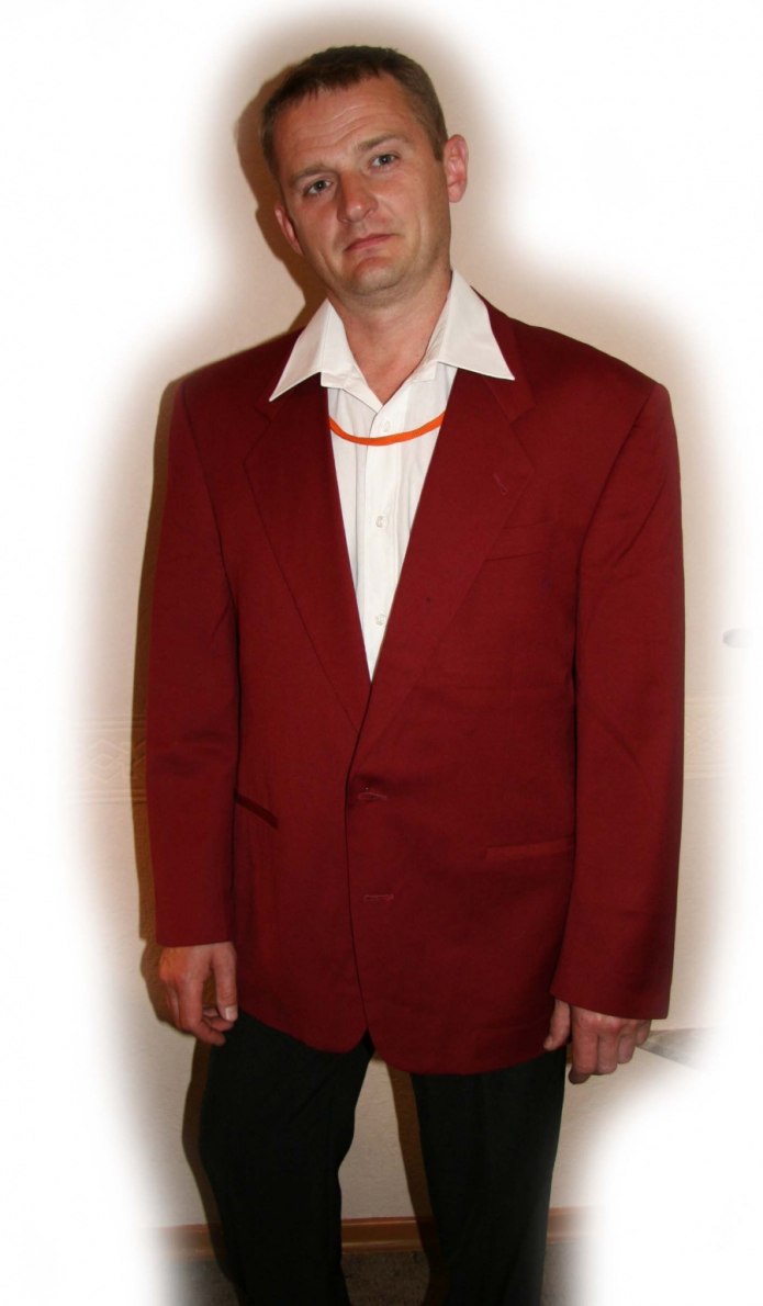 90 Е малиновый пиджак