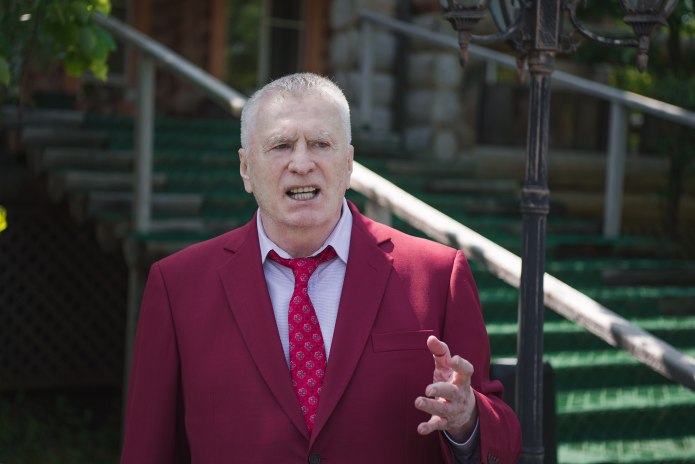 Жириновский Владимир в малиновом пиджаке