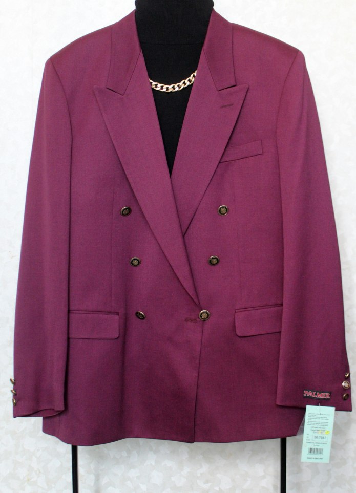 Мерседес 124 малиновый пиджак