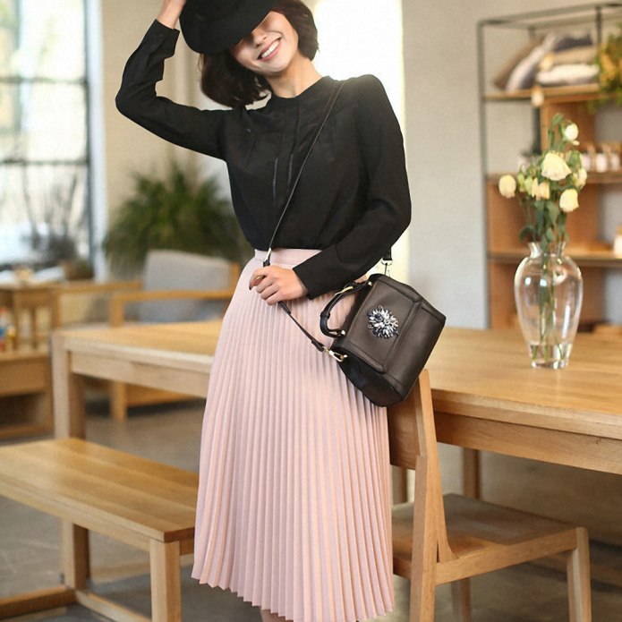 Образы с черной водолазкой