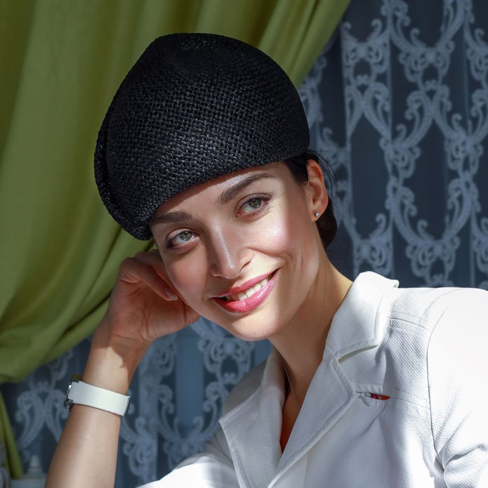 Шапка моряка с помпоном