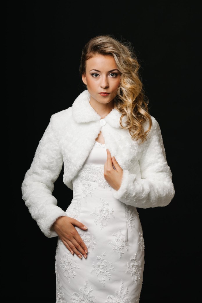 Норковая шуба с соболиным капюшоном