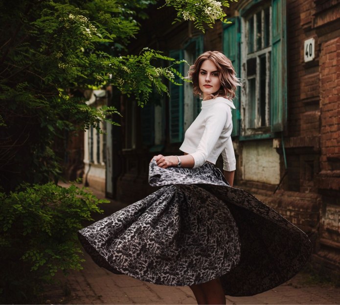 Юбка карандаш из жаккарда