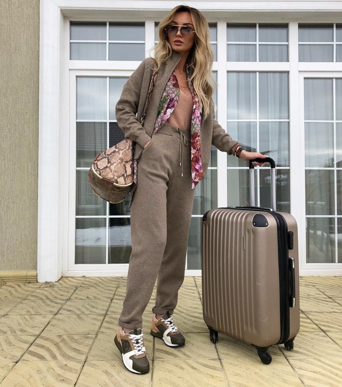 Удобная одежда для путешествий