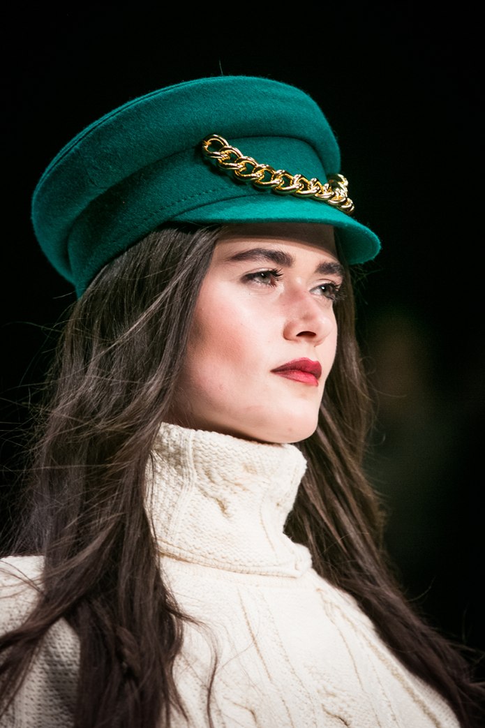 Шапки Прада 2022