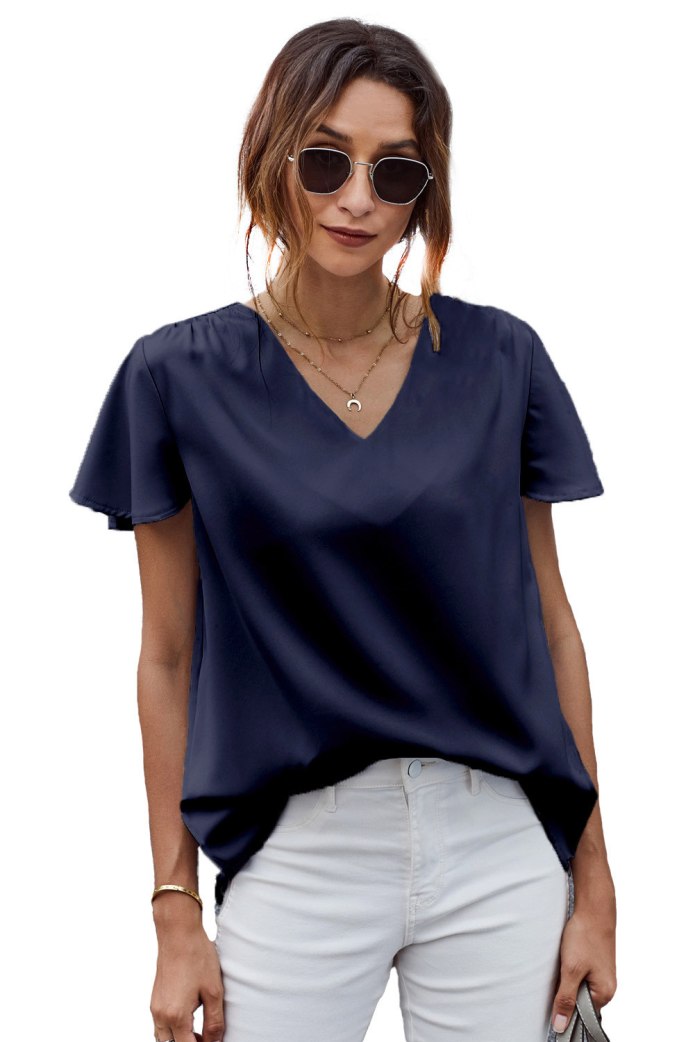 Синяя кофточка