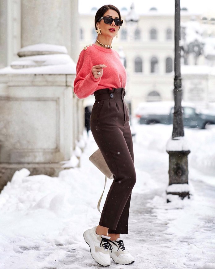 Модные брюки женские осень 2021