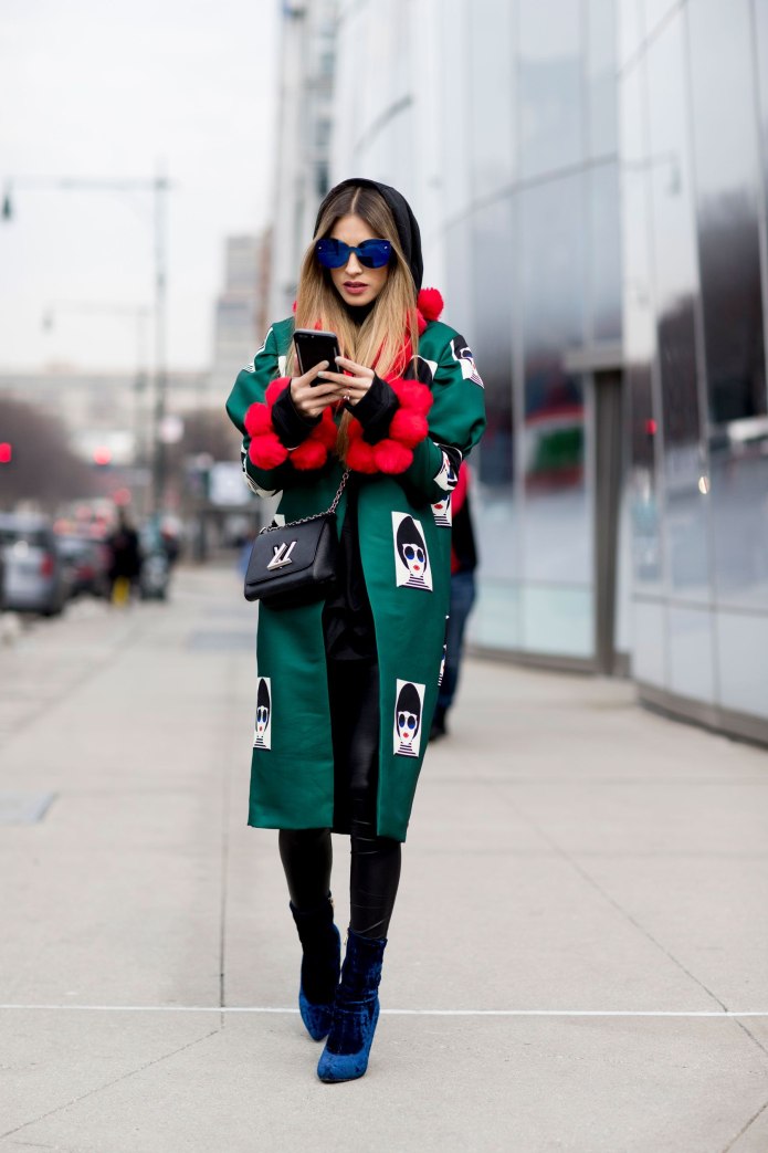 Уличная зимняя одежда