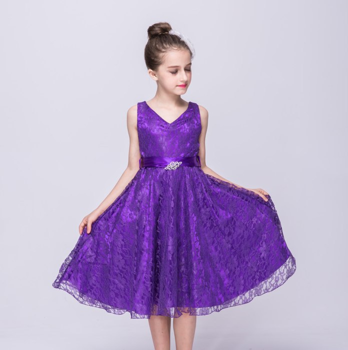 Красное пышное платье для девочки