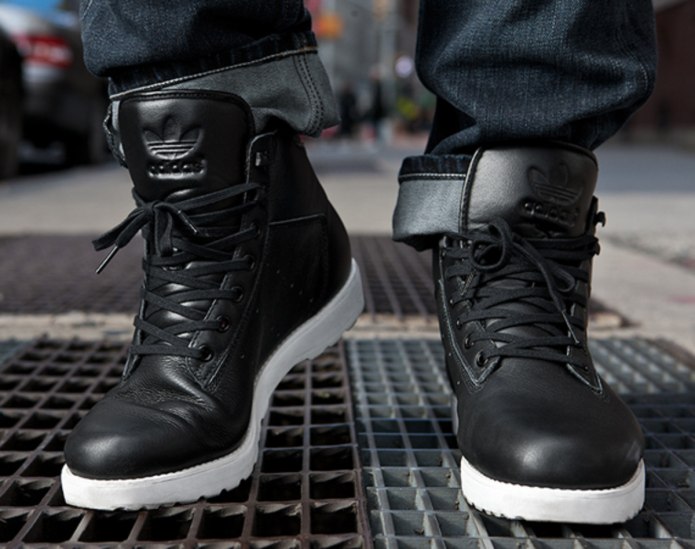 Кроссовки адидас мужские высокие черные на зиму